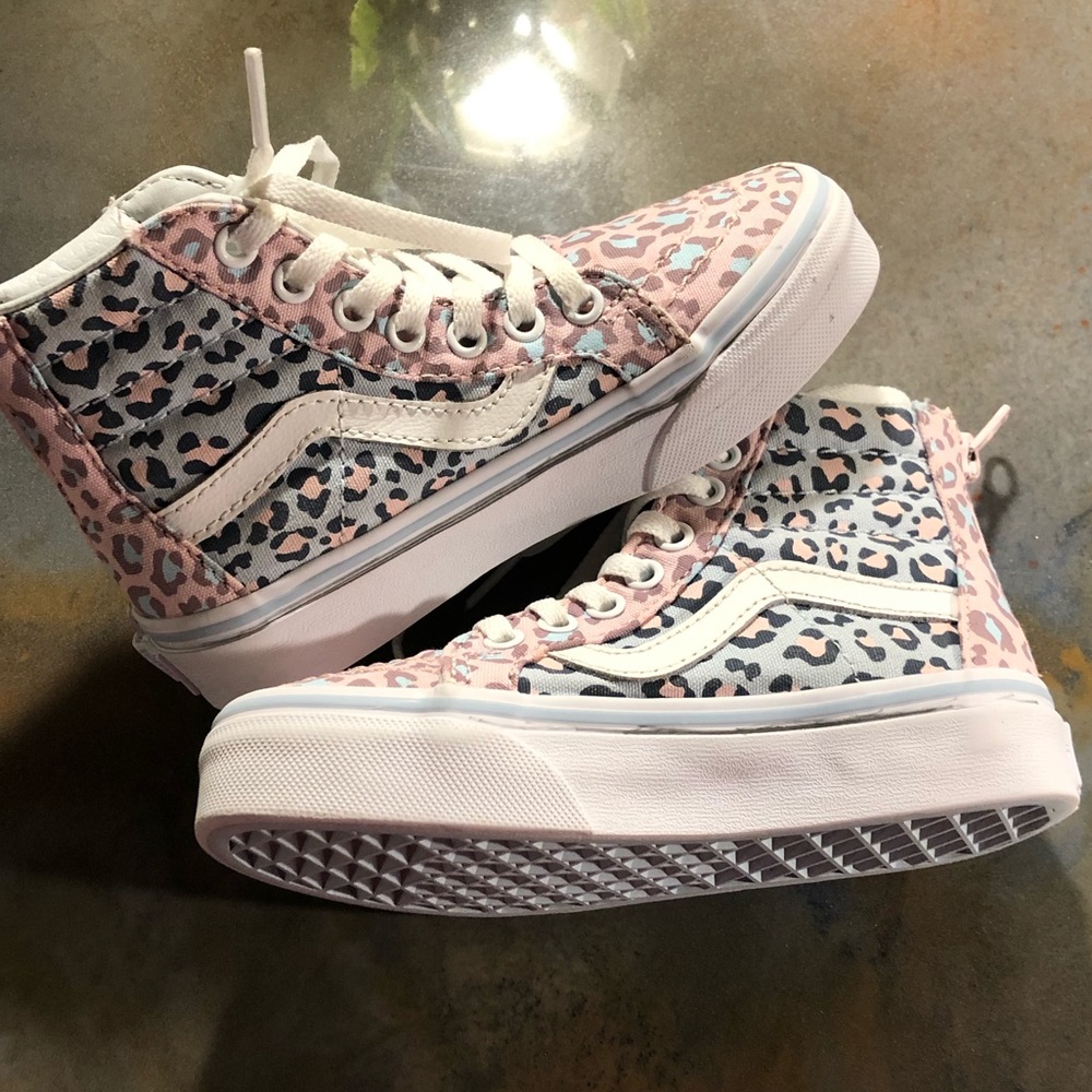 Vans Leopard Print High Top Sneakers for Kids EUC